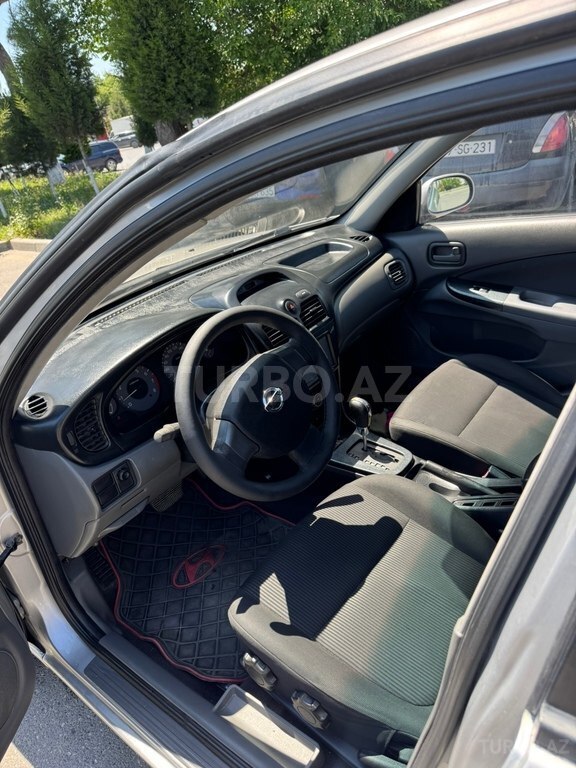 Nissan Sunny