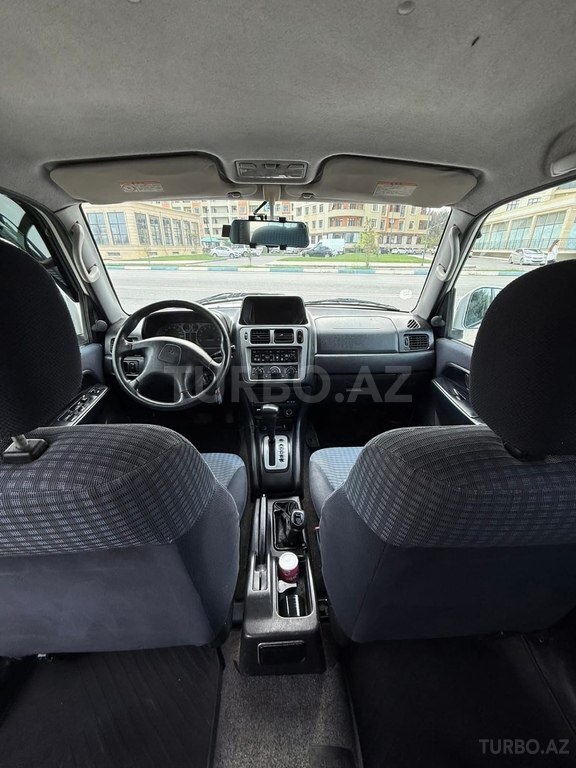 Mitsubishi Pajero io