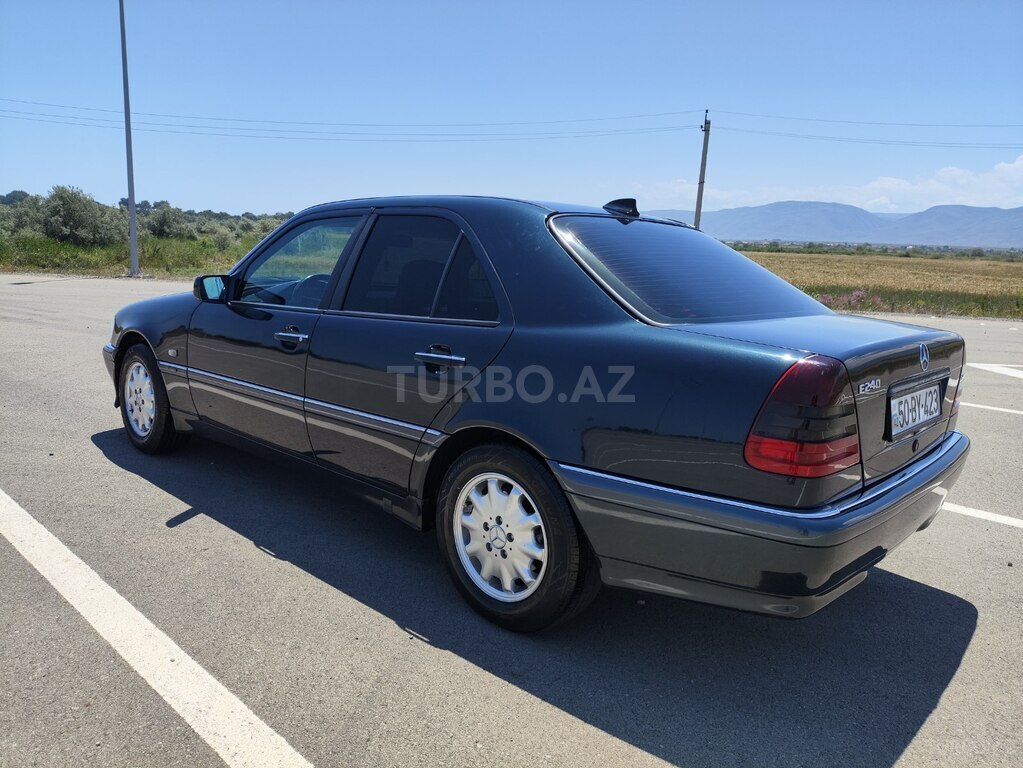 Mercedes C 240