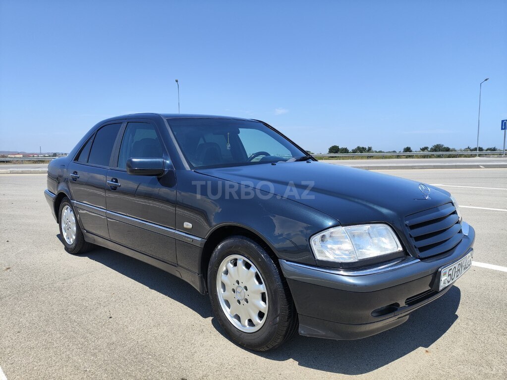 Mercedes C 240