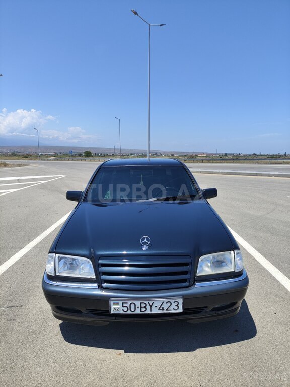 Mercedes C 240