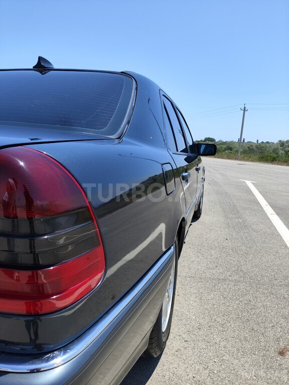 Mercedes C 240