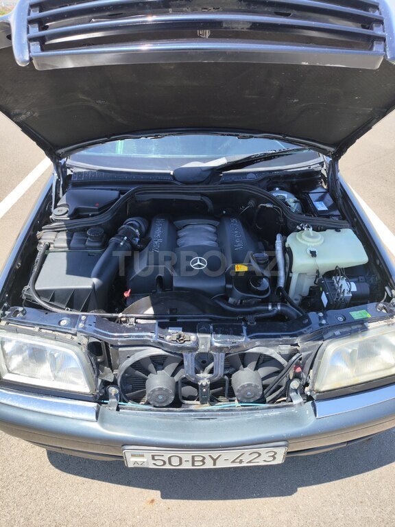 Mercedes C 240