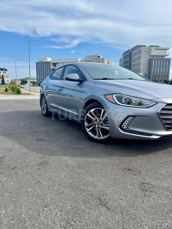 Hyundai Elantra