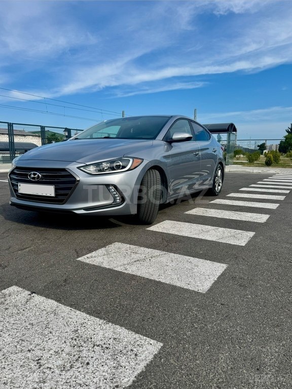 Hyundai Elantra