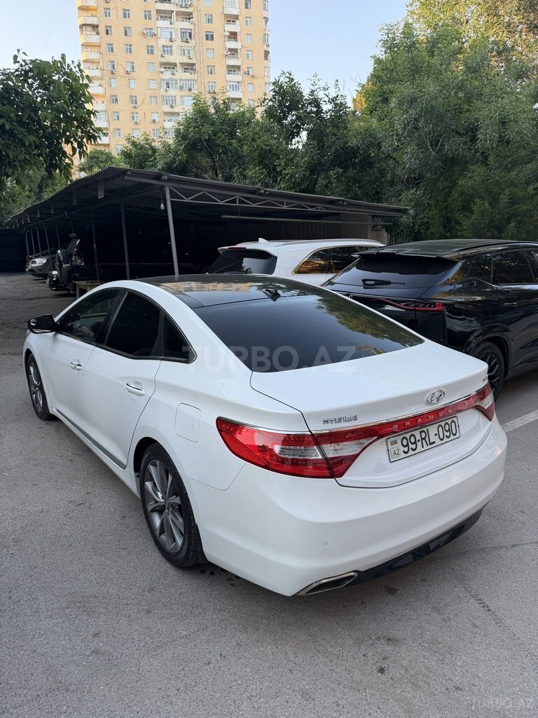 Hyundai Grandeur