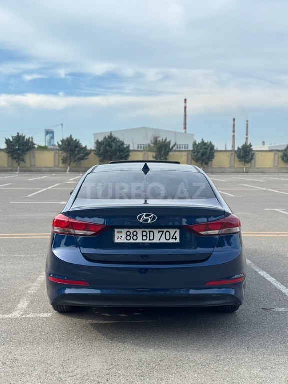 Hyundai Elantra