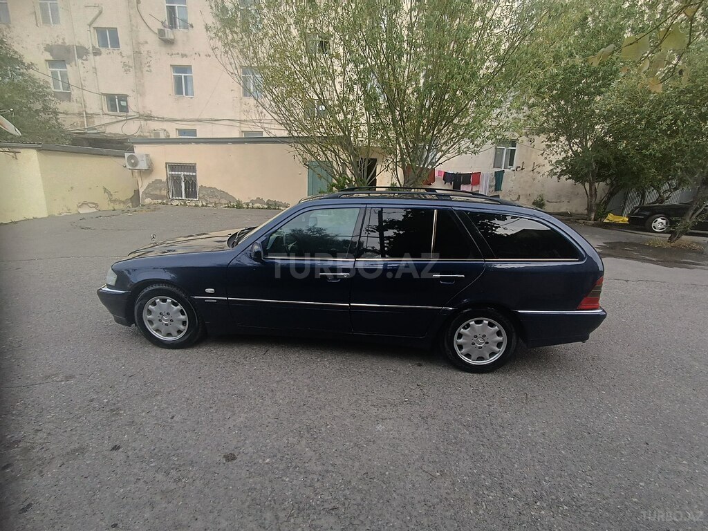 Mercedes C 180