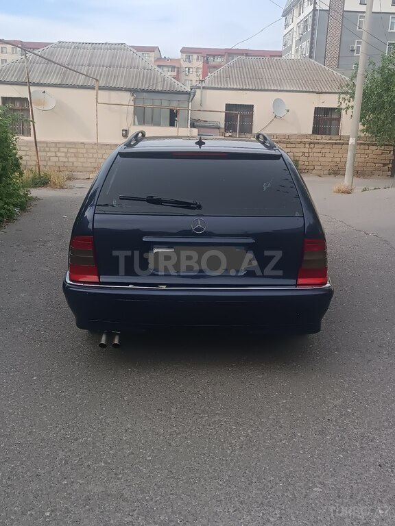 Mercedes C 180