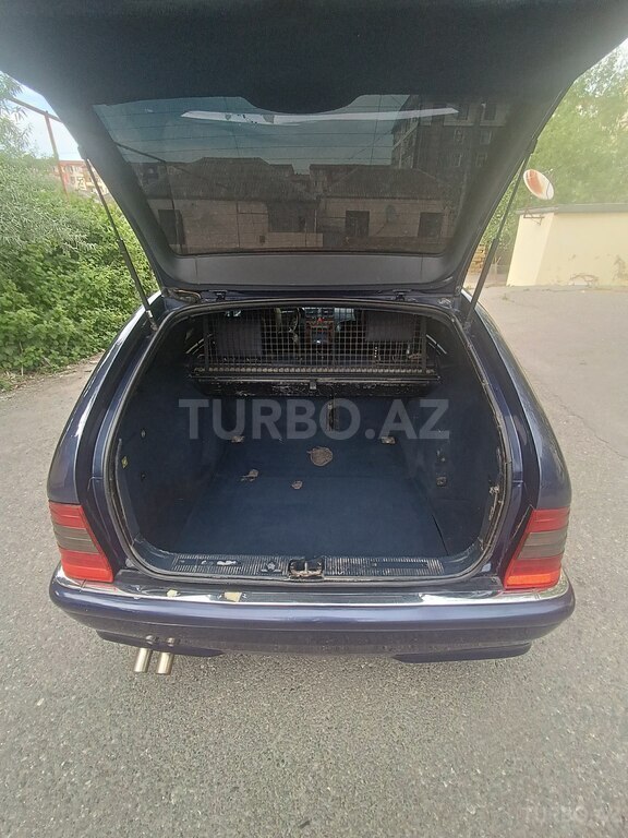 Mercedes C 180