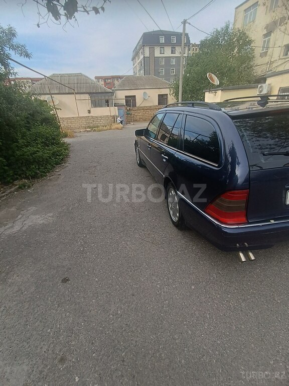 Mercedes C 180