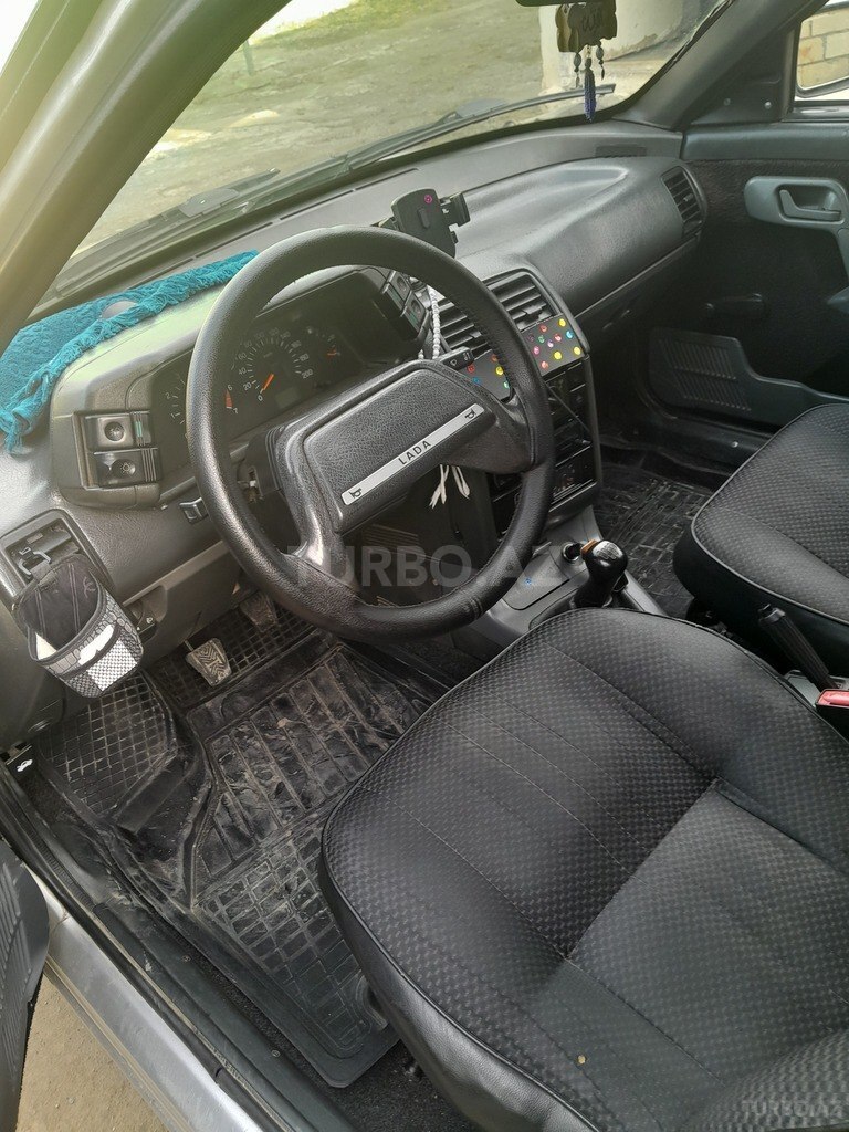 LADA (VAZ) 2110