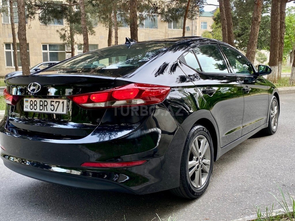 Hyundai Elantra