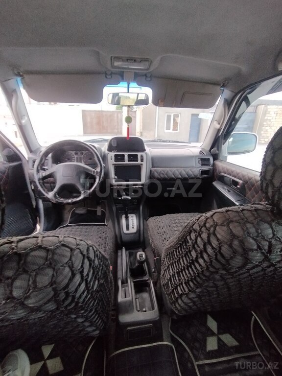 Mitsubishi Pajero io