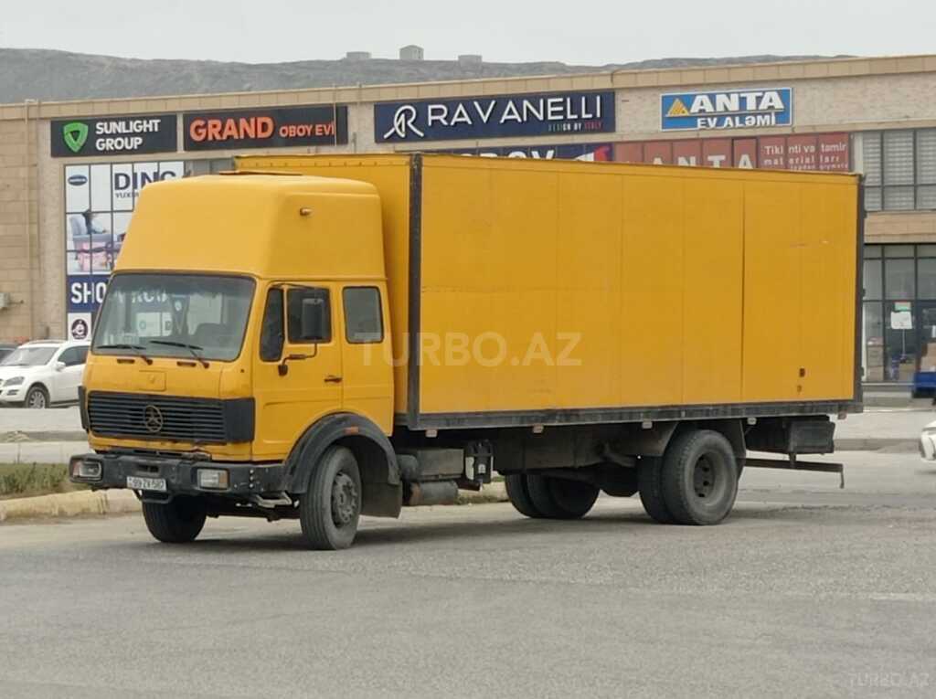 Mercedes Atego 815