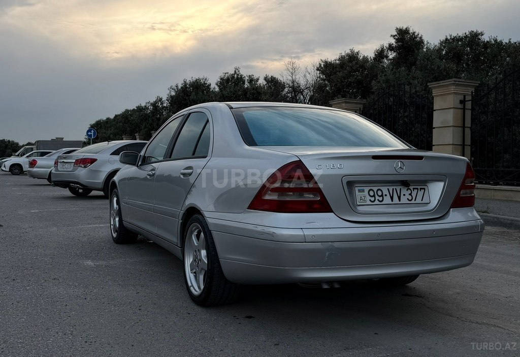 Mercedes C 180