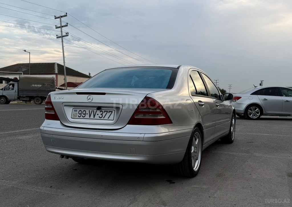 Mercedes C 180