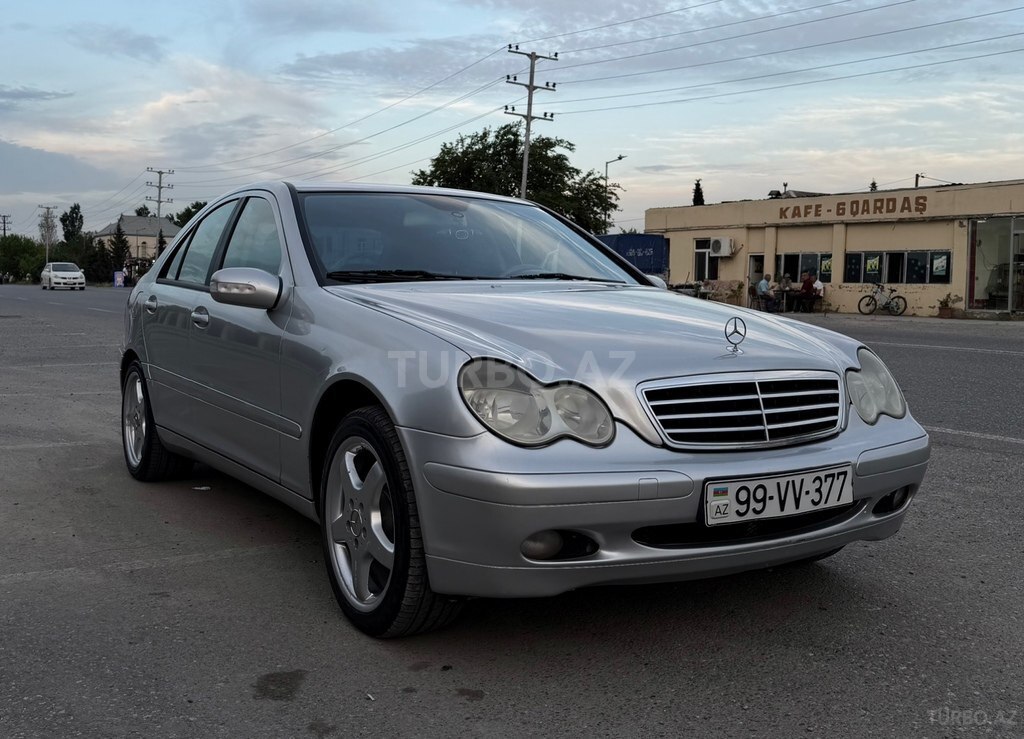 Mercedes C 180