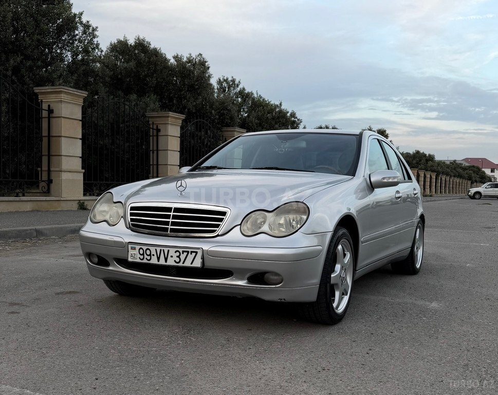 Mercedes C 180