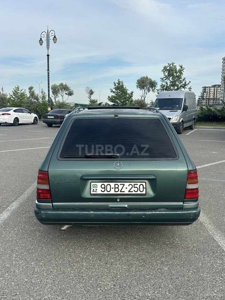 Mercedes 250 TD