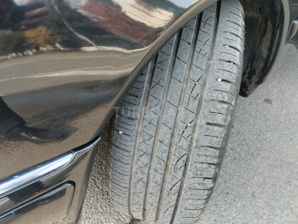 Mercedes E 280