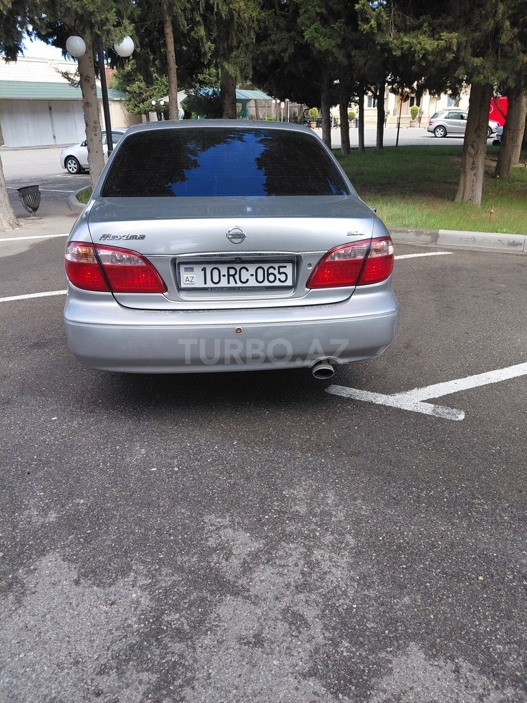Nissan Maxima
