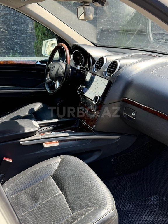 Mercedes GL 550 4MATIC