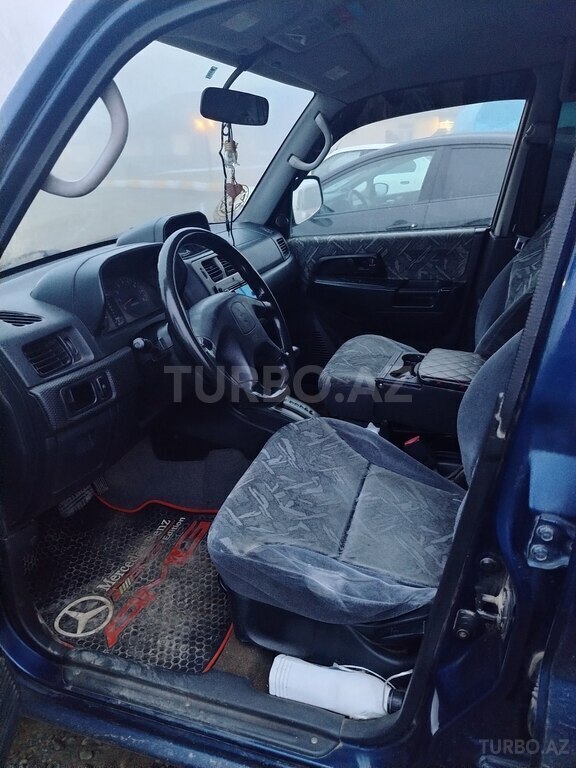 Mitsubishi Pajero io