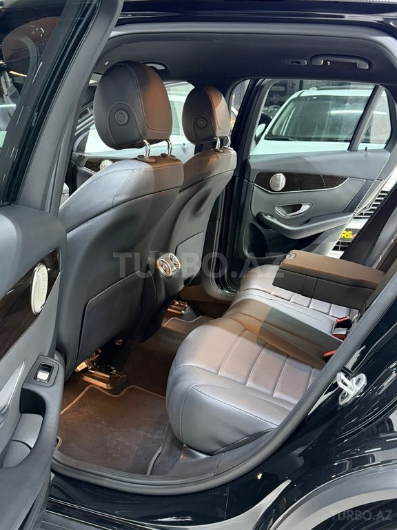 Mercedes GLC 300