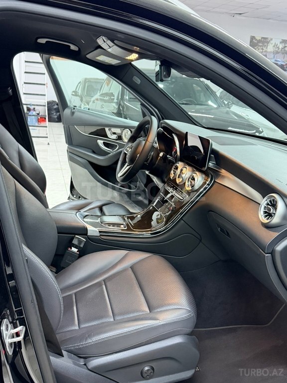 Mercedes GLC 300