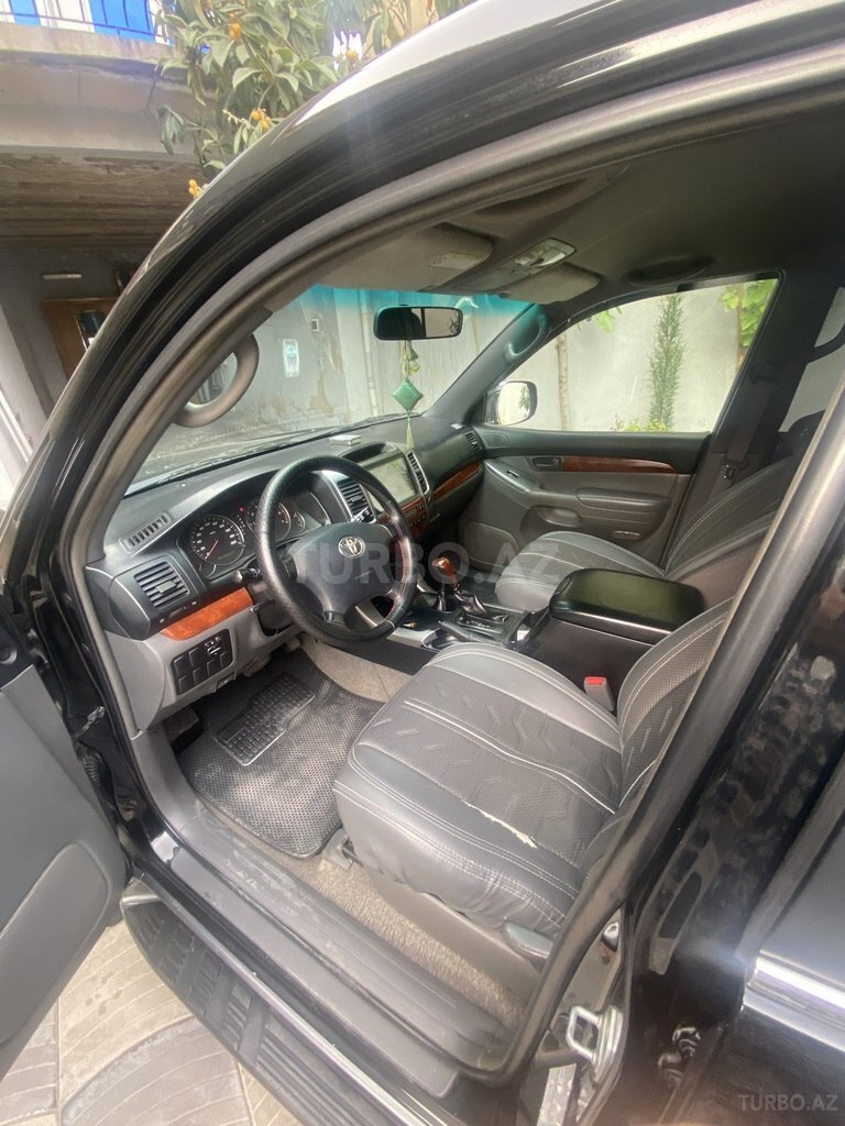 Toyota Land Cruiser Prado