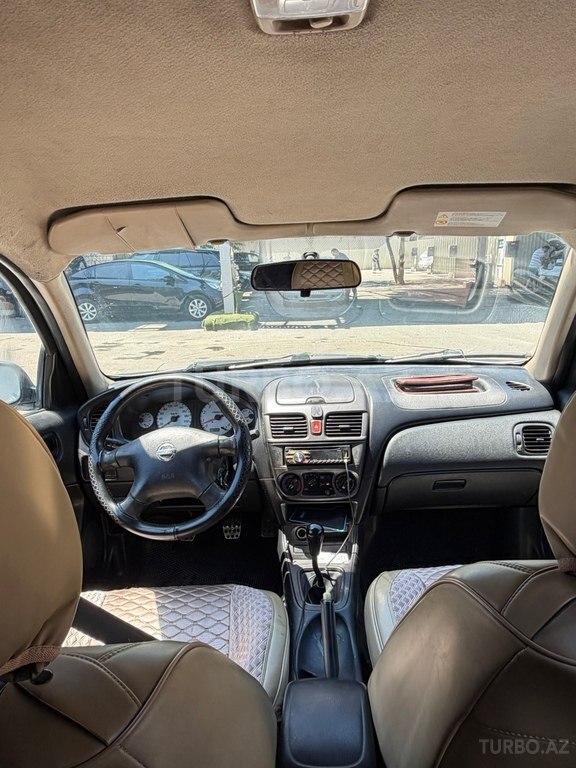 Nissan Sunny