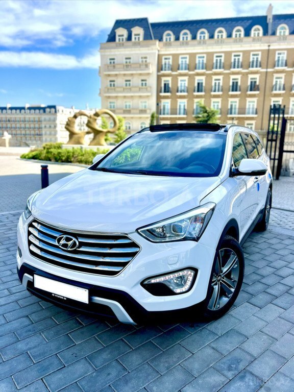 Hyundai Grand Santa Fe