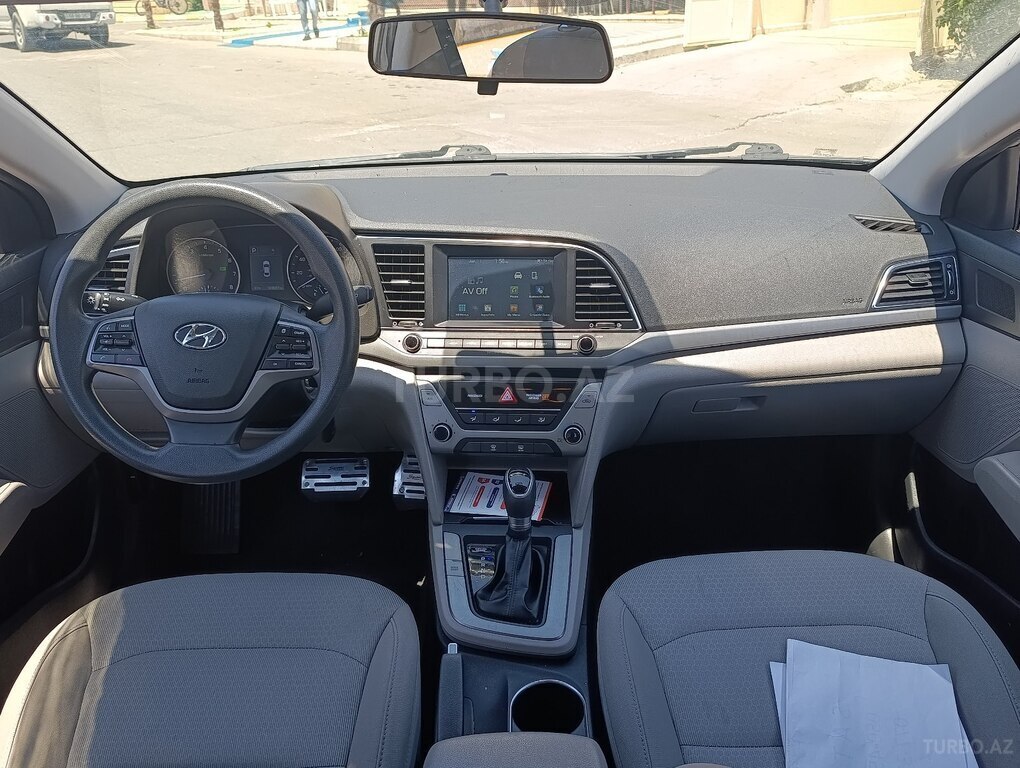 Hyundai Elantra