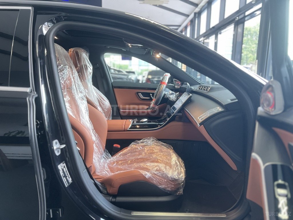 Mercedes S 400