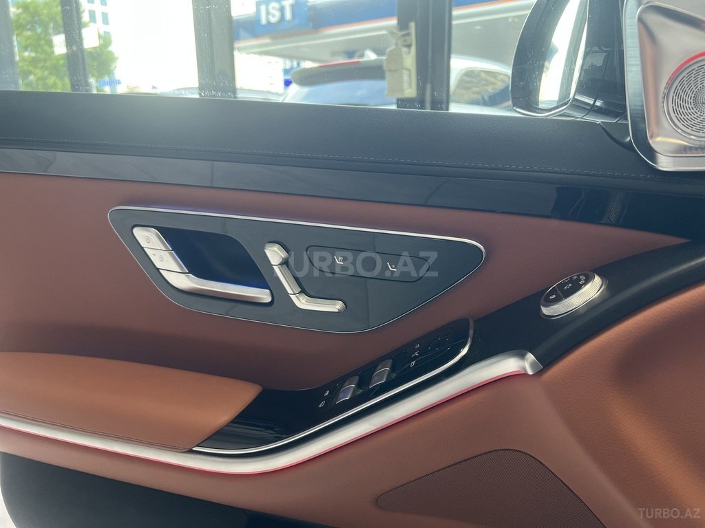 Mercedes S 400