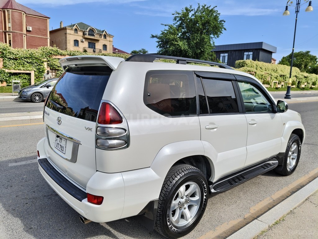 Toyota Land Cruiser Prado