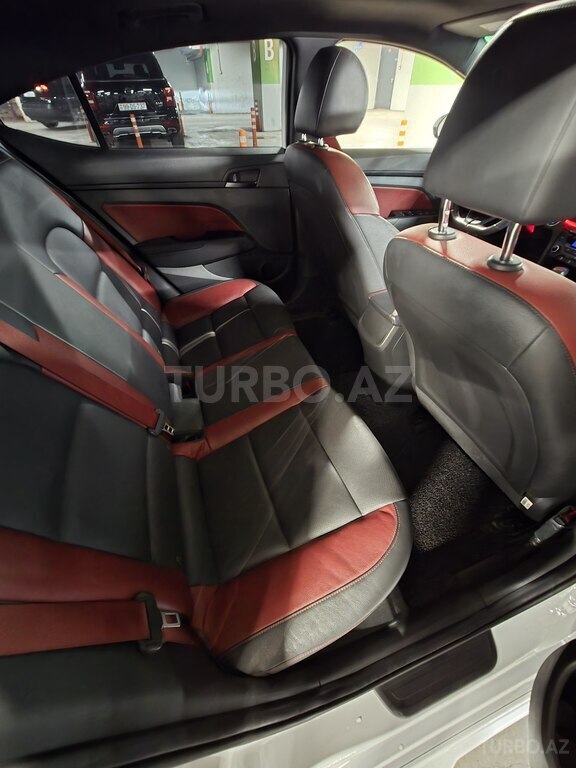 Hyundai Avante