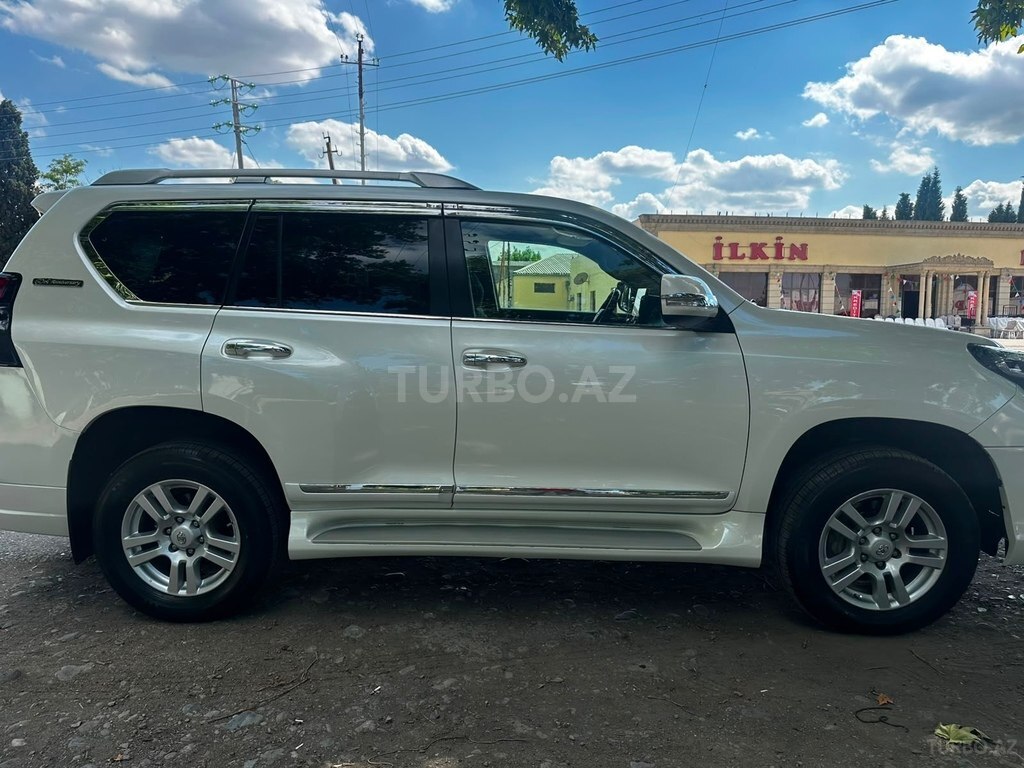 Toyota Land Cruiser Prado