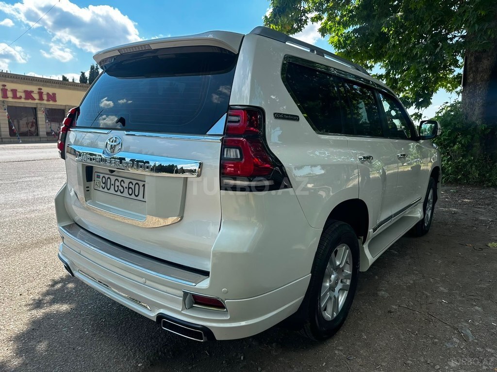 Toyota Land Cruiser Prado