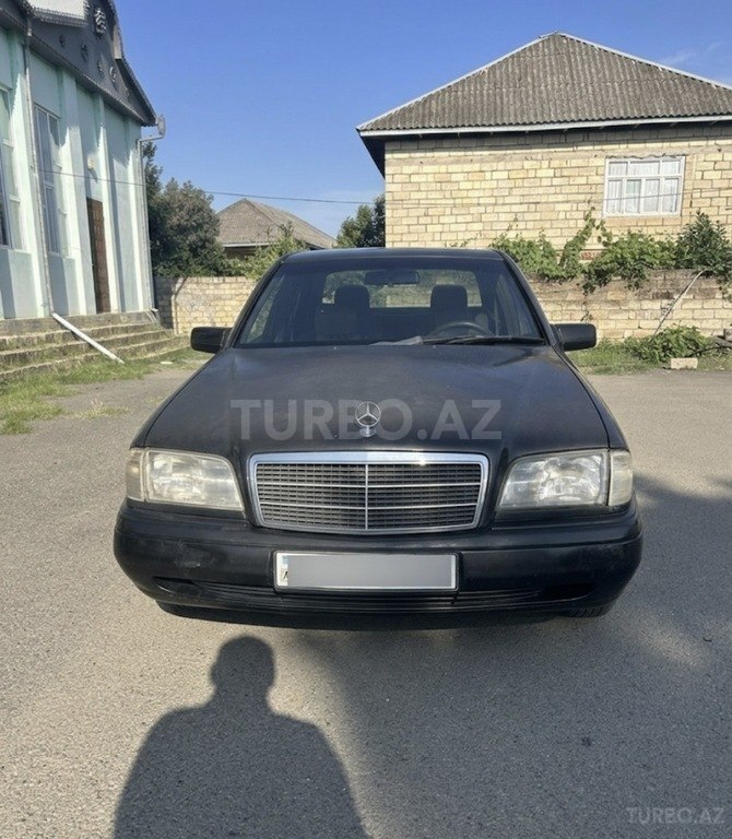 Mercedes C 180