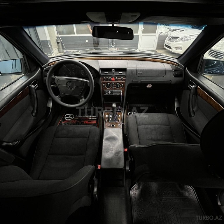 Mercedes C 220