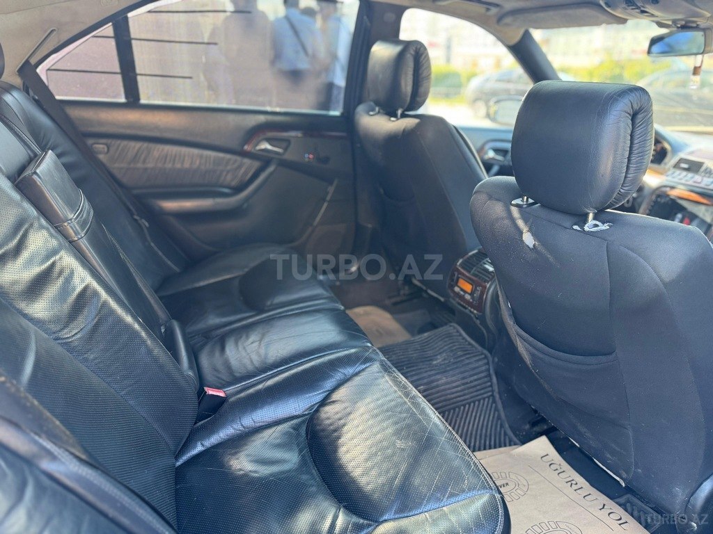 Mercedes S 320