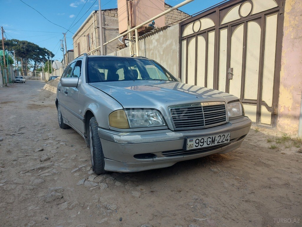 Mercedes C 220