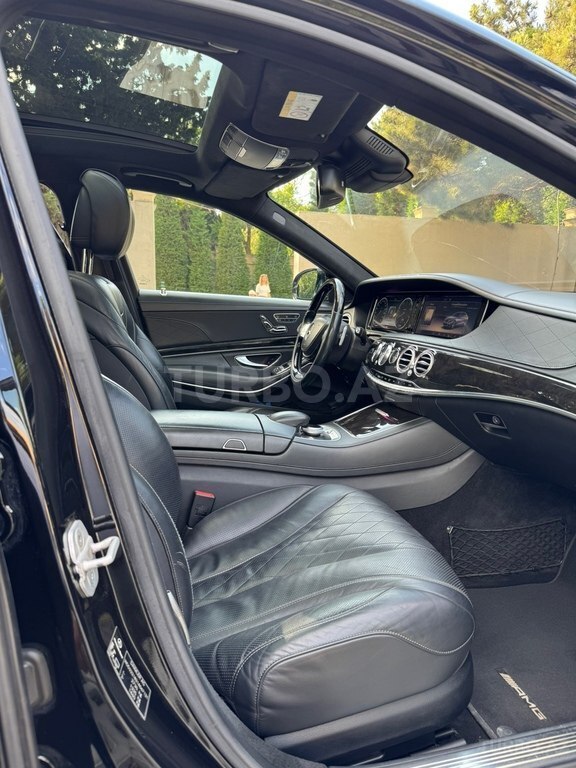 Mercedes S 500