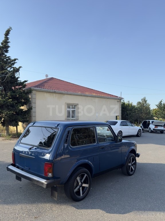 LADA (VAZ) Niva