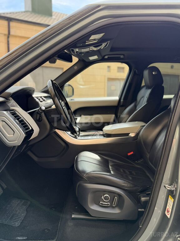 Land Rover RR Sport