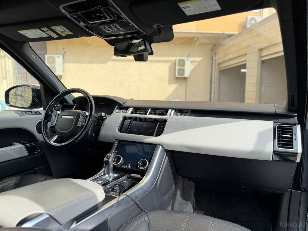 Land Rover RR Sport