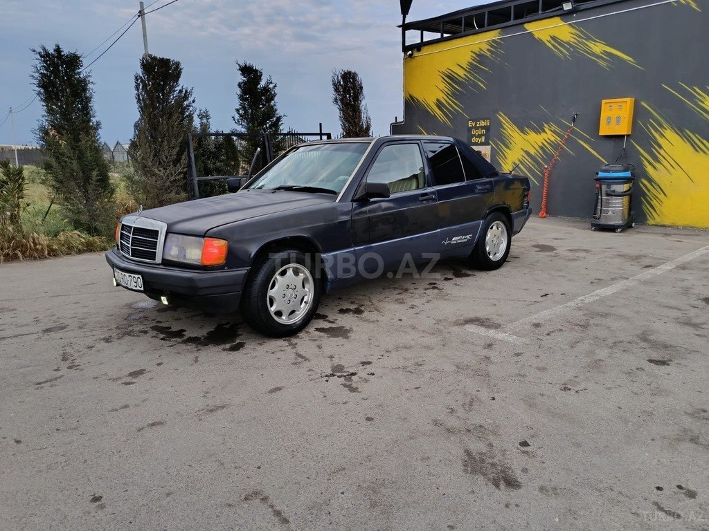 Mercedes 190