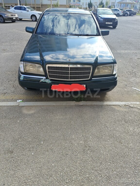 Mercedes C 180